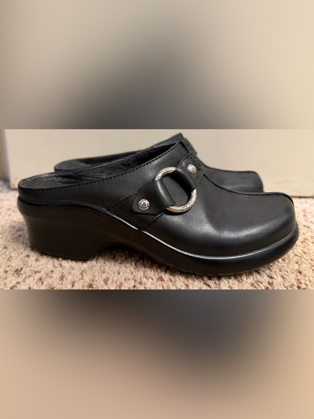 Ariat Shasta Leather Clogs, Black w/ Silver Hardware, 6.5